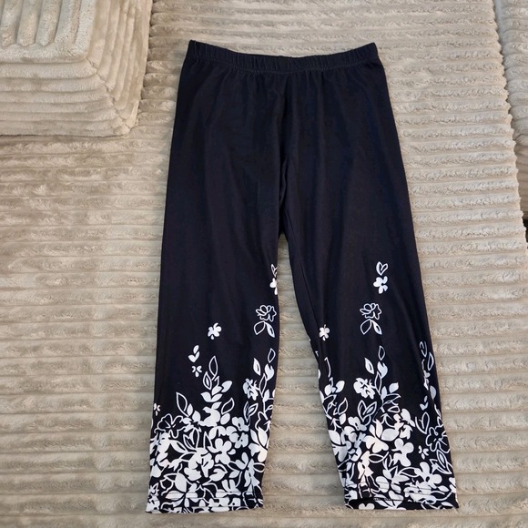 Denim - Women Large Crop Pants Black White Floral Printed Elastic Waist Casual